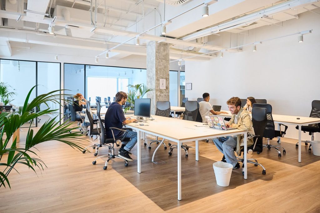 TOP 7 Coworkings en Barcelona: precios, ubicaciones y servicios (2025)